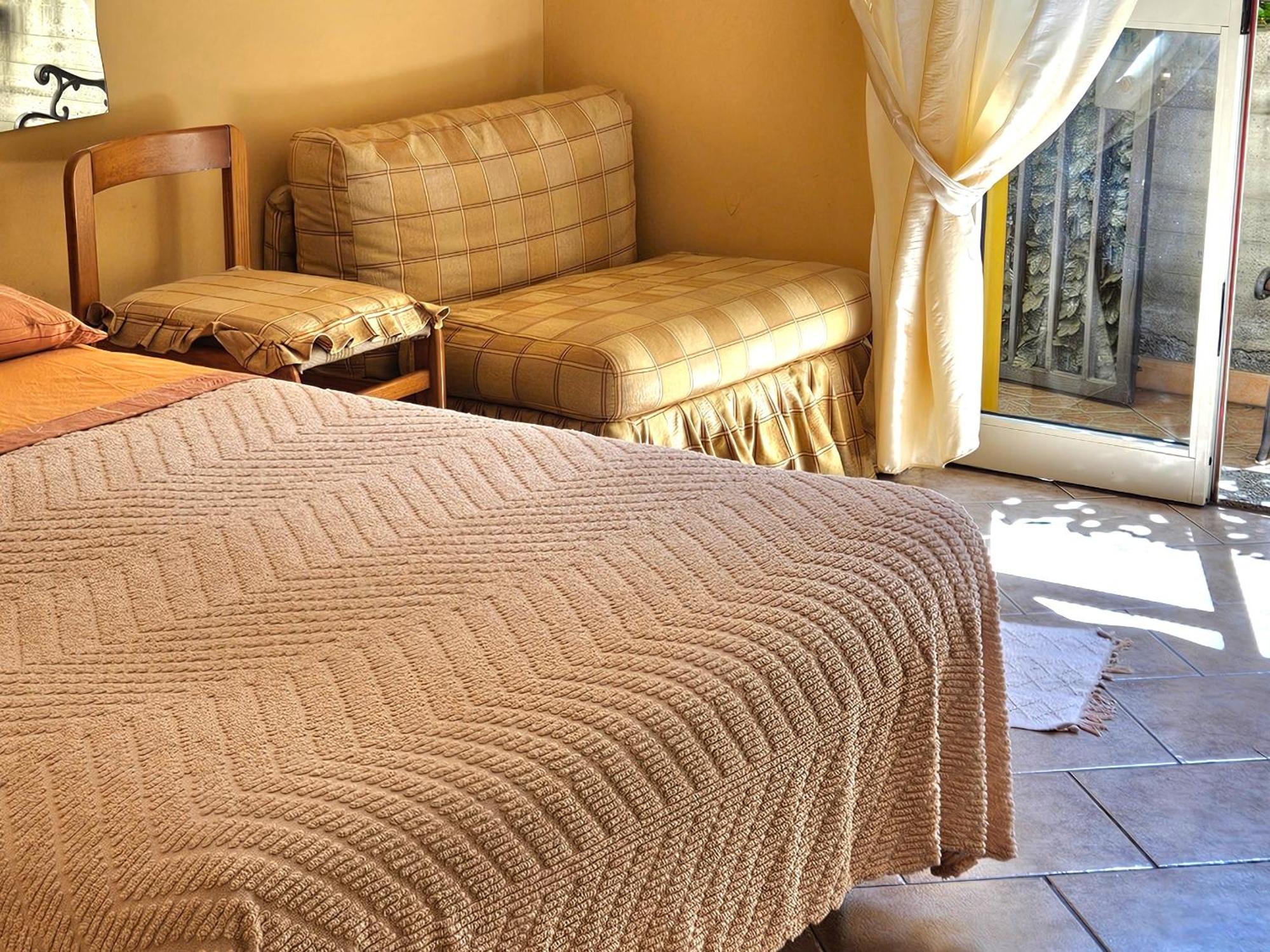 Tiziana Apartment จีอาร์ดีนี นักซอส ภายนอก รูปภาพ